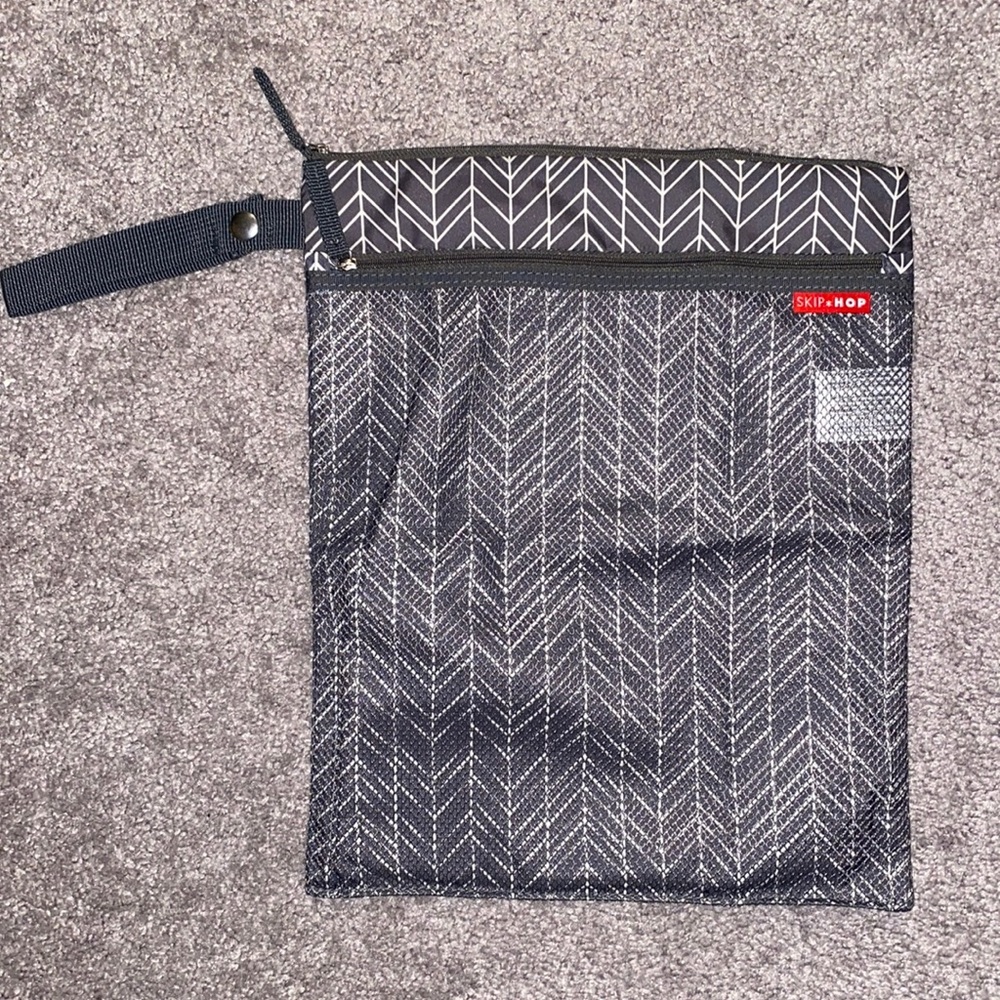 SkipHop wet dry bag, new without tags